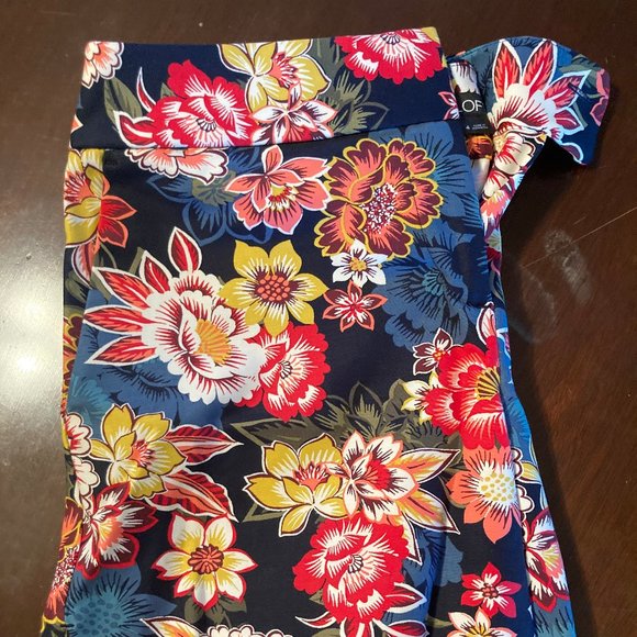 LOFT Shorts NWT Floral size 4 - Picture 5 of 5